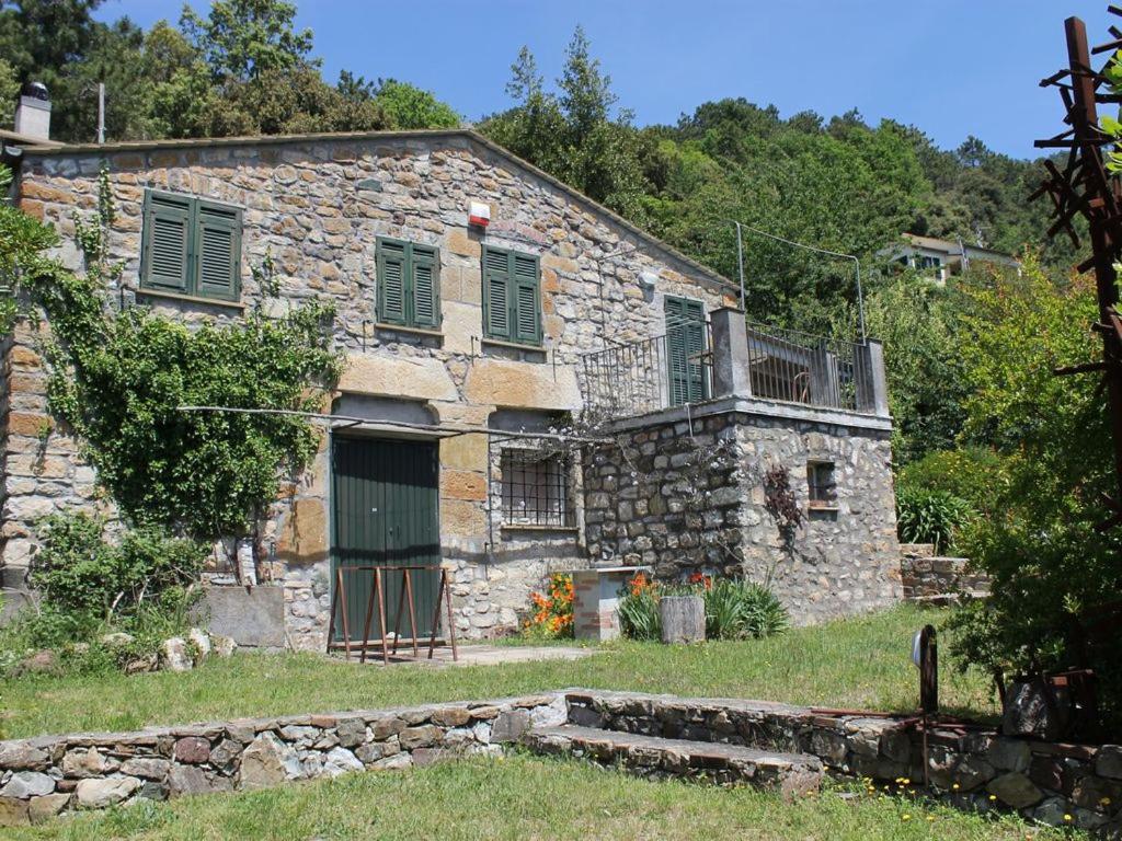 Cottage La Casa Del Pittore Reggimonti Exterior foto